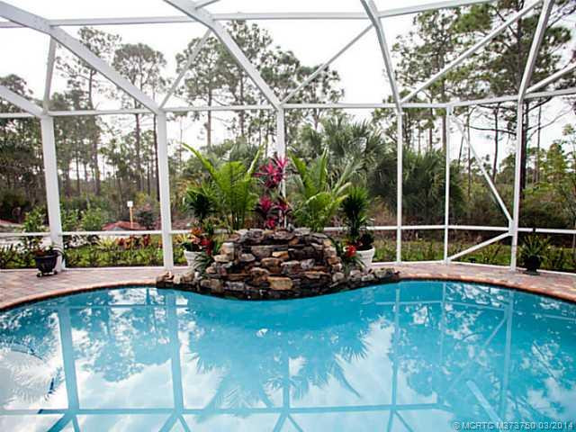 Swimming Pool/Hot Tub/Sauna.