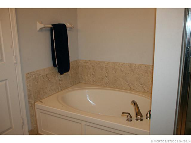 Master Bath/Spa.