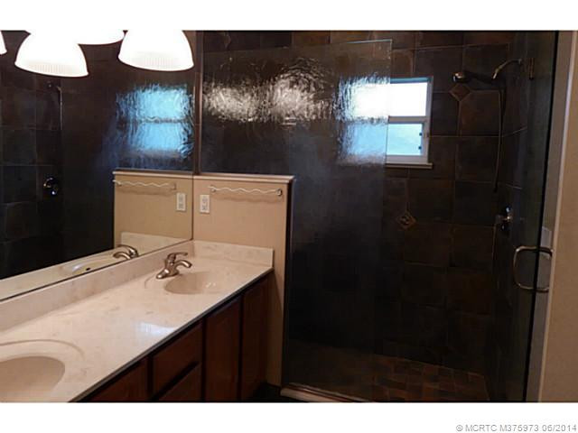 Master Bath/Spa.
