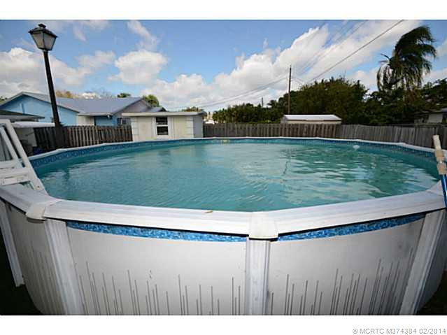 Swimming Pool/Hot Tub/Sauna.