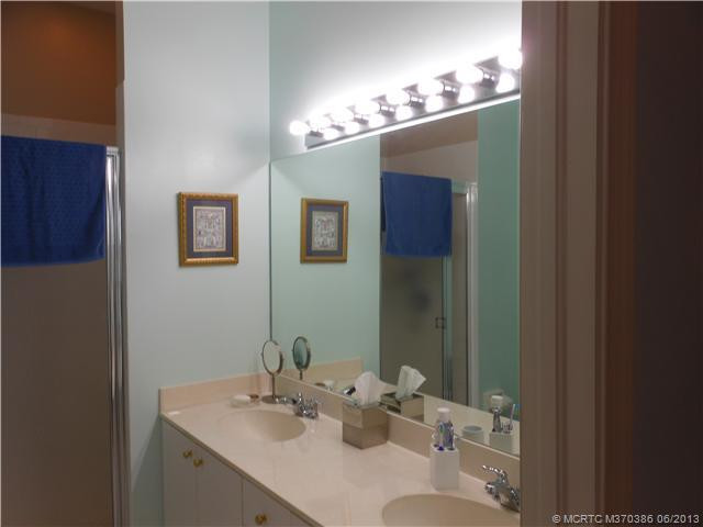 Master Bath/Spa.