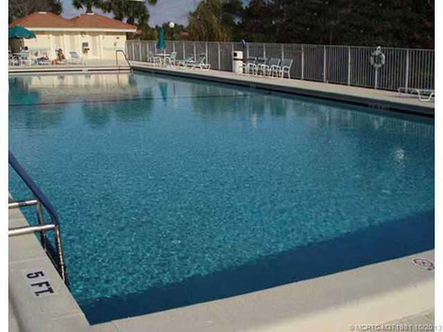 Swimming Pool/Hot Tub/Sauna.
