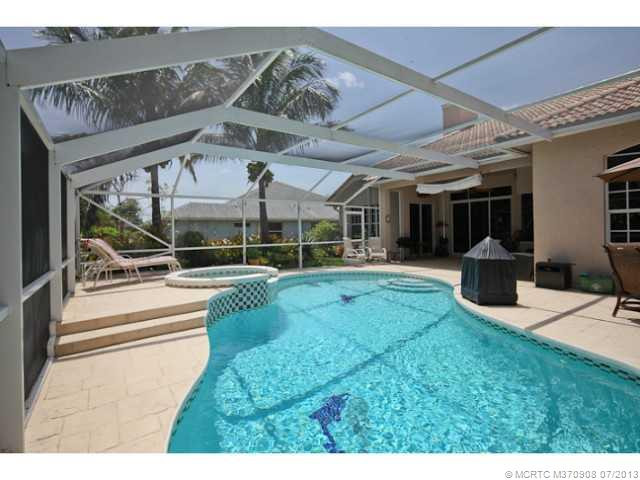 Swimming Pool/Hot Tub/Sauna.