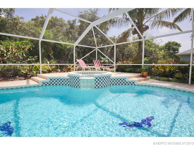 Swimming Pool/Hot Tub/Sauna.