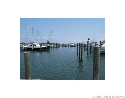 Waterfront/Dock/Pier.