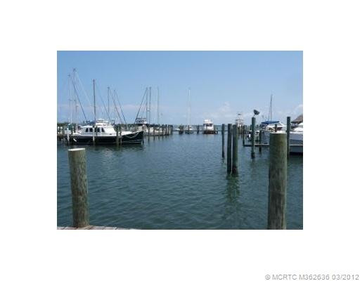 Waterfront/Dock/Pier.