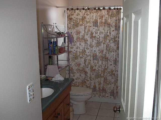 Master Bath/Spa.