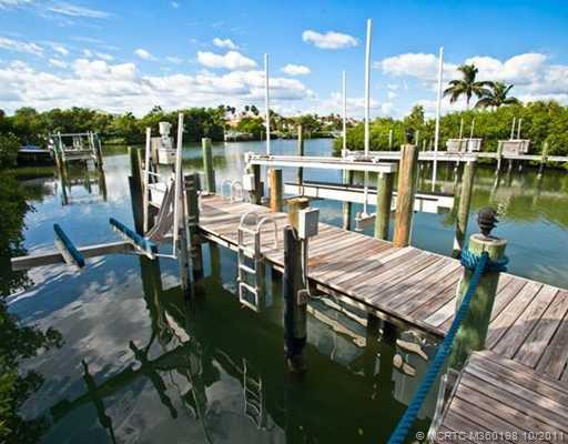 Waterfront/Dock/Pier.
