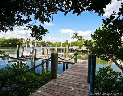 Waterfront/Dock/Pier.