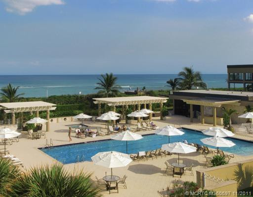 Swimming Pool/Hot Tub/Sauna. Sailfish Point Community Pool