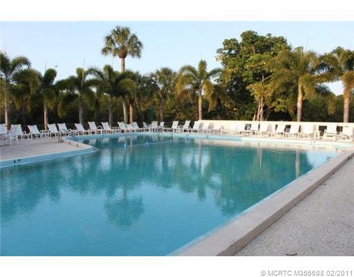 Swimming Pool/Hot Tub/Sauna. Extensive Clubhouse and large pool & sunning area