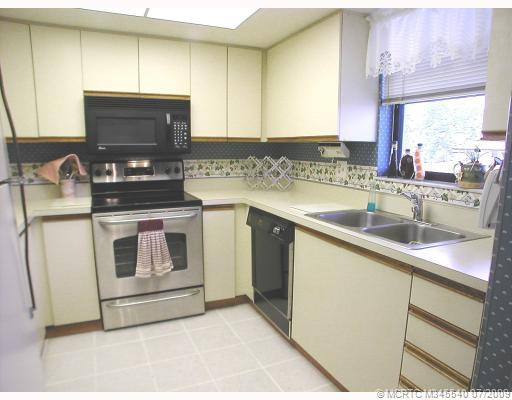 Kitchen. KITCHEN