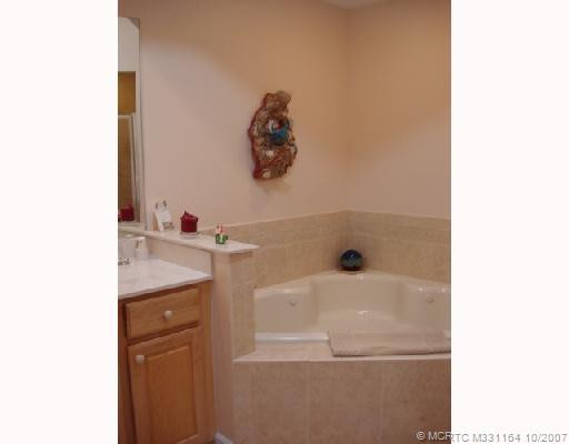 Master Bath/Spa.