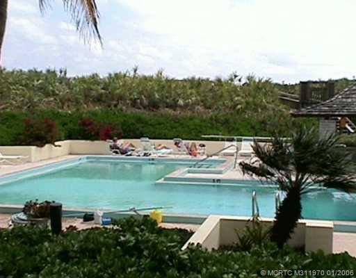 Swimming Pool/Hot Tub/Sauna.