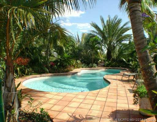 Swimming Pool/Hot Tub/Sauna.