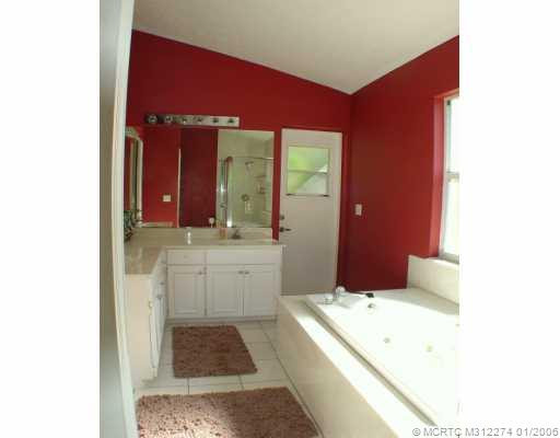 Master Bath/Spa.