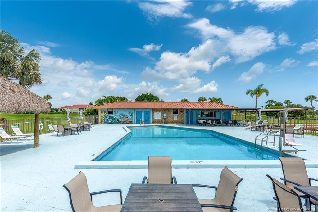 Olympic sized pool for family gatherings and the kids will love it!