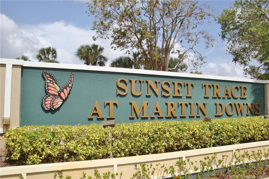 Welcome to Sunset Trace...2 Dogs any size allowed & renting allowed 4 times a year with 3 month minimum.
