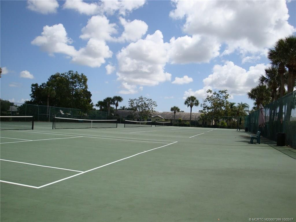 Community Tennis Courts