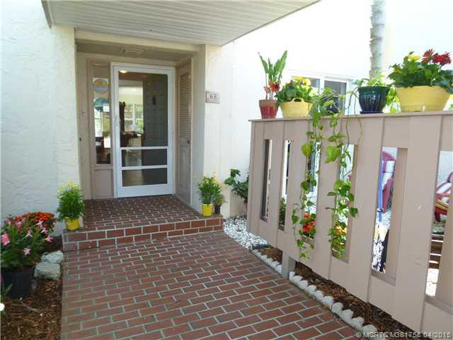 Facade/Exterior Front. Private Entry
