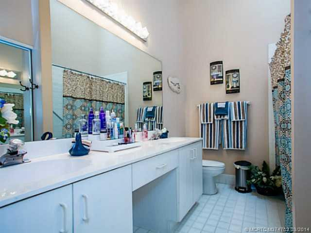 Master Bath/Spa.