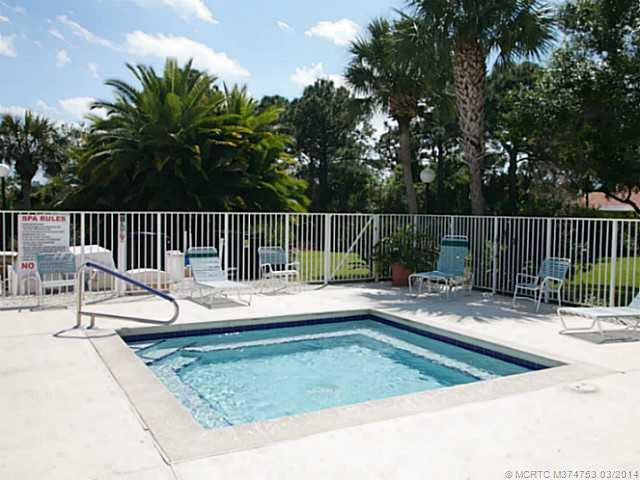Swimming Pool/Hot Tub/Sauna.