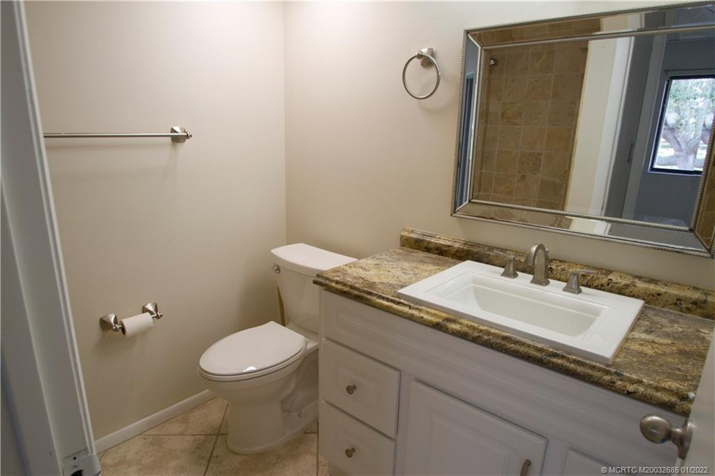 Hall bath with updates