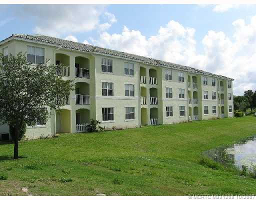 Property photo for 2100 Greenview Shores Boulevard 522, Wellington, FL 33414