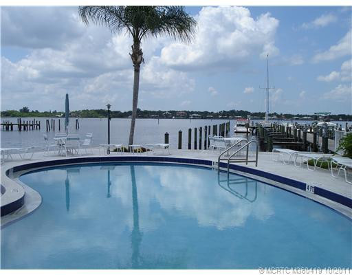 Swimming Pool/Hot Tub/Sauna. The closest of three pools in Windjammer