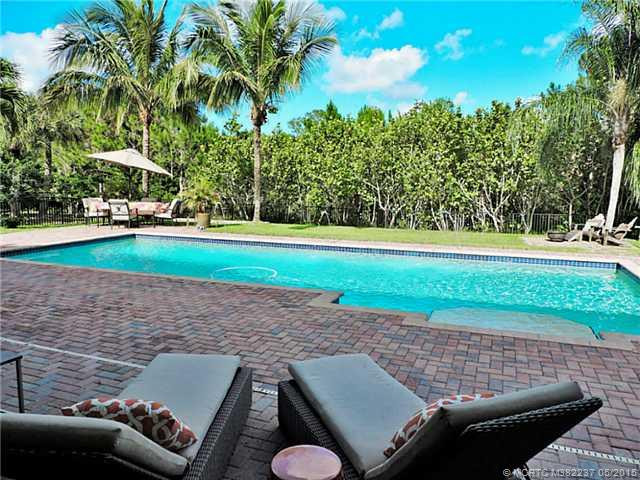 Swimming Pool/Hot Tub/Sauna. Custom 16 X 40 Salt System Pool With Underwater Lighting & Column Fountains