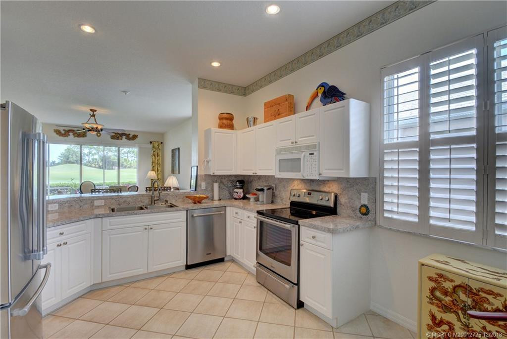 Spacious Kitchen