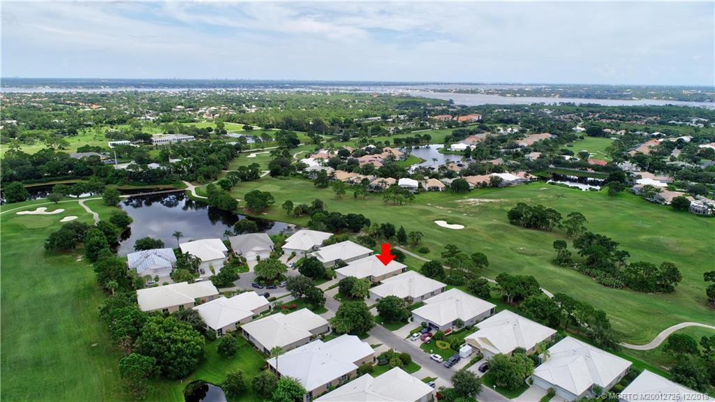 Cul-se-sac Location and Golf Course Views
