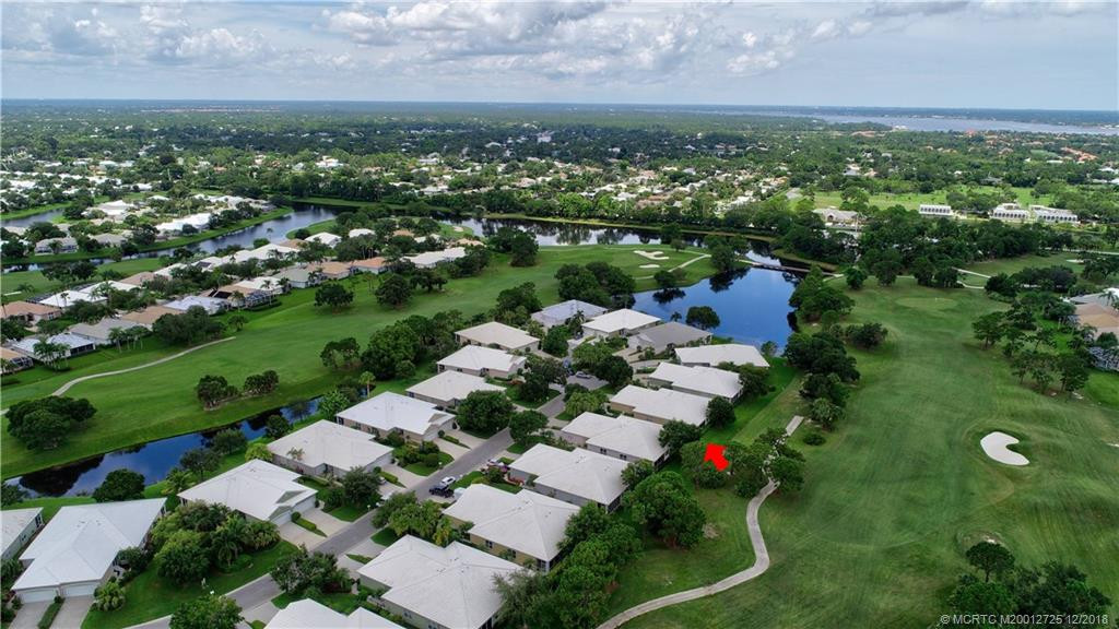 Desirable Willowbend Lane Villa - On Cul-De-Sac