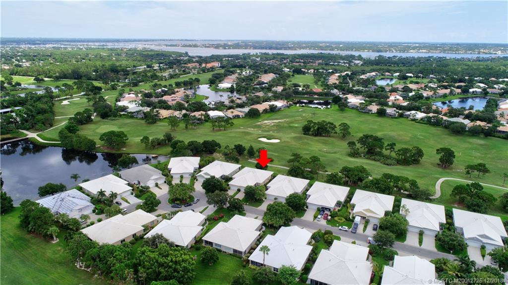 Spectacular Location Golf Course Villa in Palm City