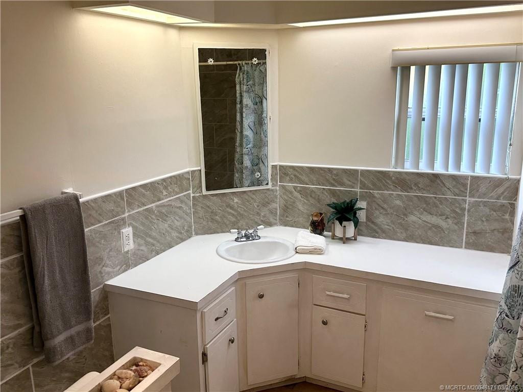 Guest Bath with Long Wrap Around Vanity