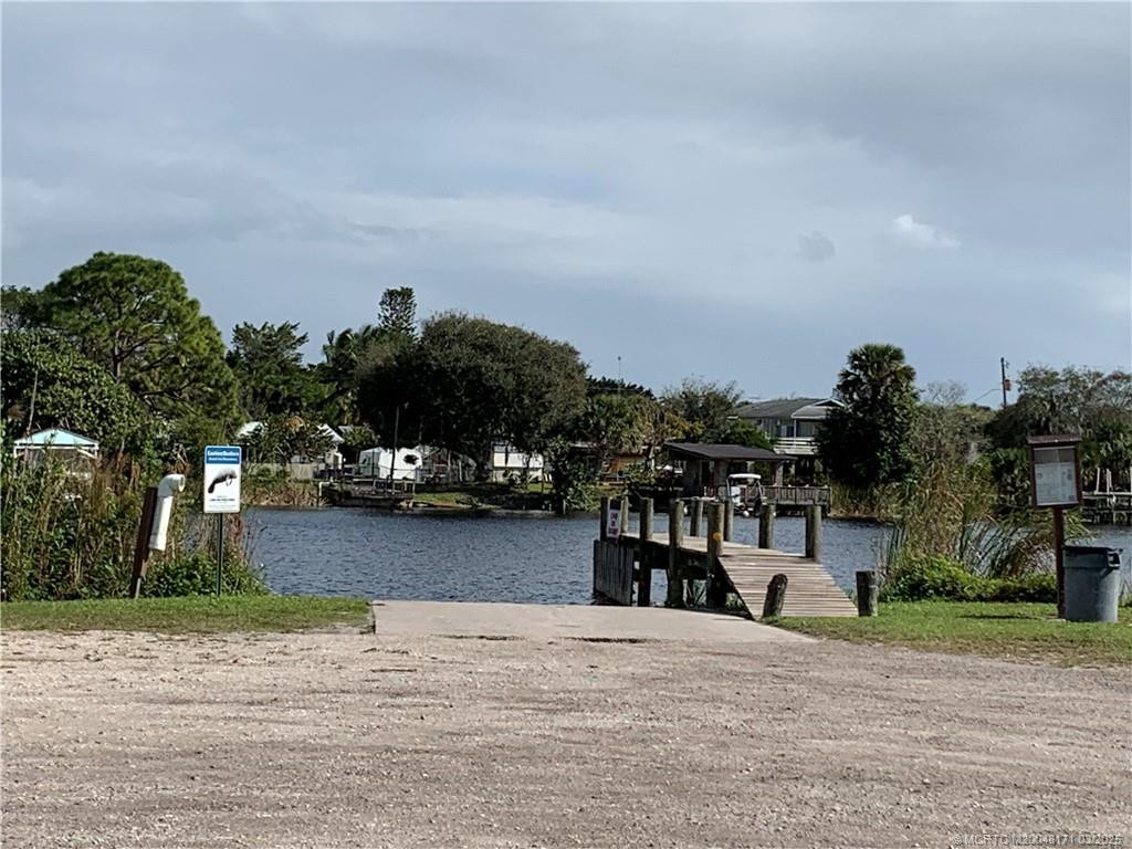 Public Boat Ramp Nearby