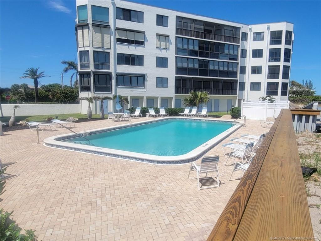 ocean side pool
