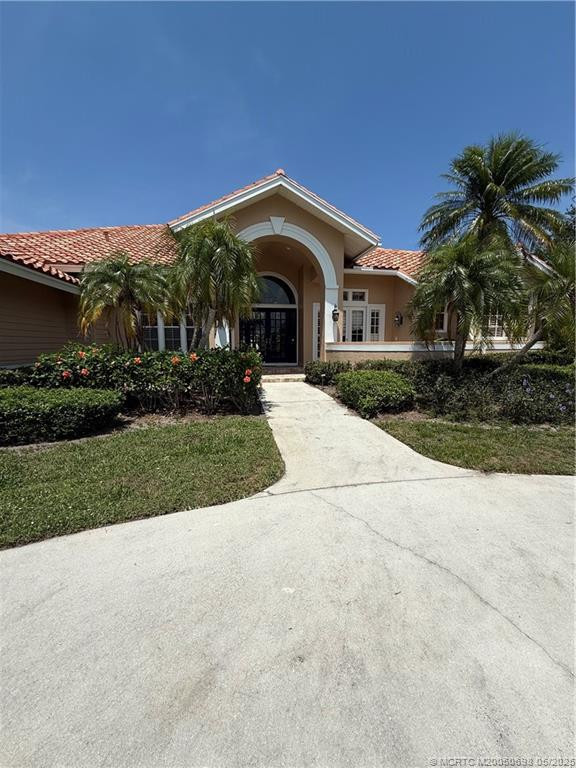 4 bedroom Single Family Residence at 2175 SW Forest Hills Lane, Crane Creek Racquet Club All Ph, Palm City — photo 1