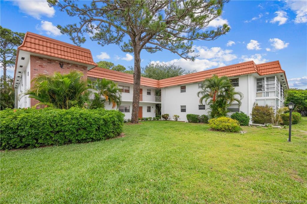 Property photo for 2600 SE Ocean Boulevard V12, Stuart, FL 34996
