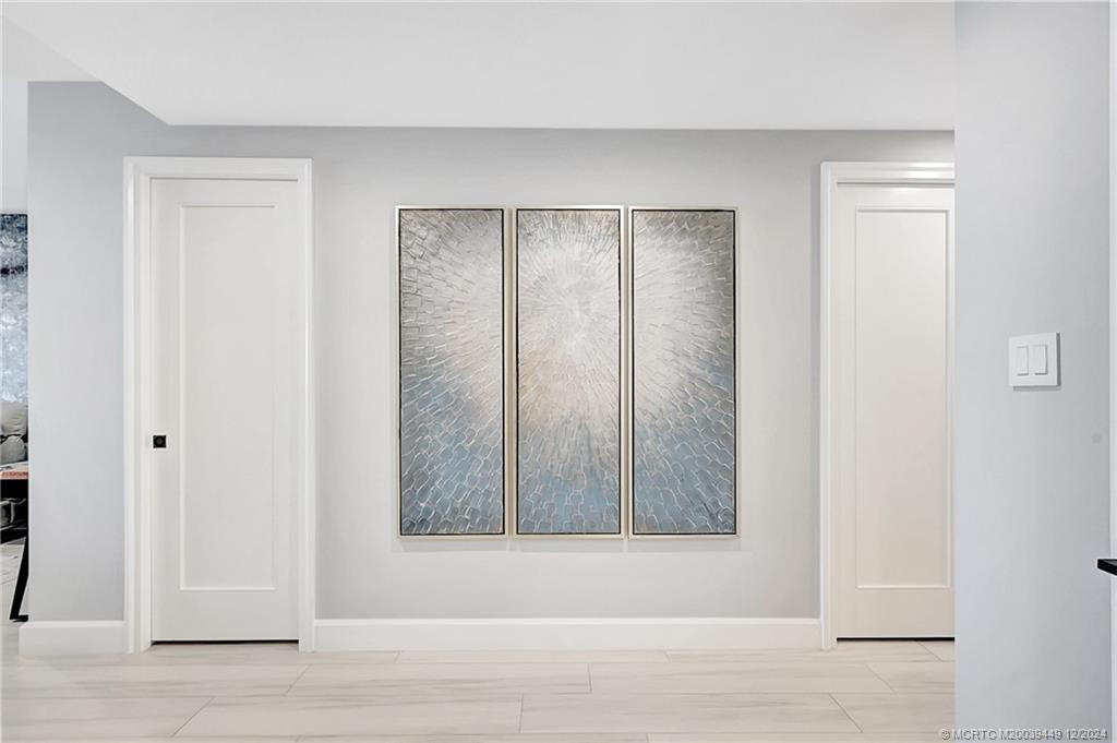 Foyer in primary bedroom suite
