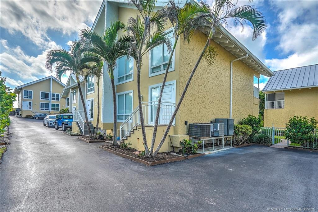 Photo 5 at 245 NE Macarthur Boulevard 11, Stuart