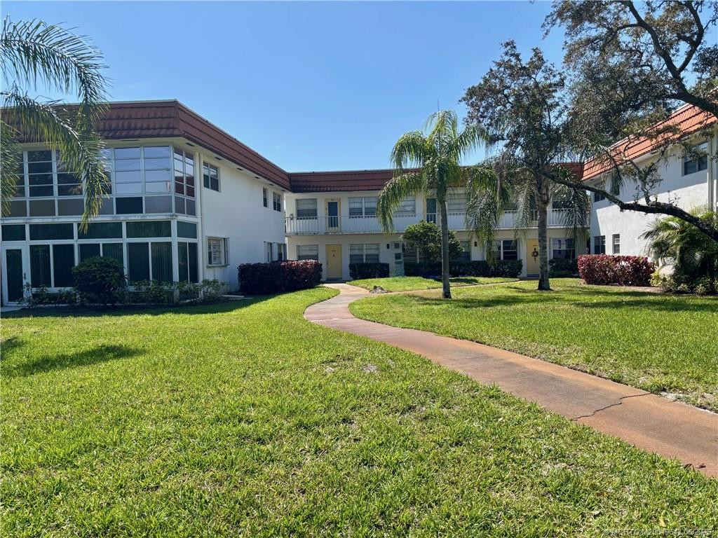 1225 NW 21st Street #35-3509 home for sale in Vista Del Lago