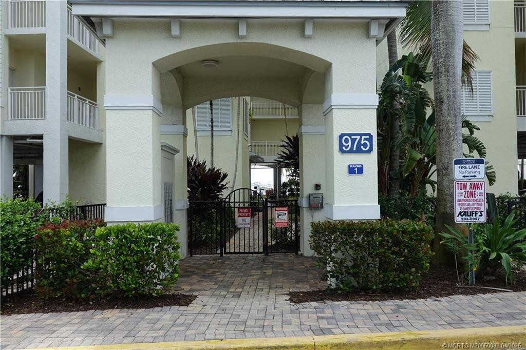 975 NW Flagler Avenue 306, Stuart – Condominium for rent