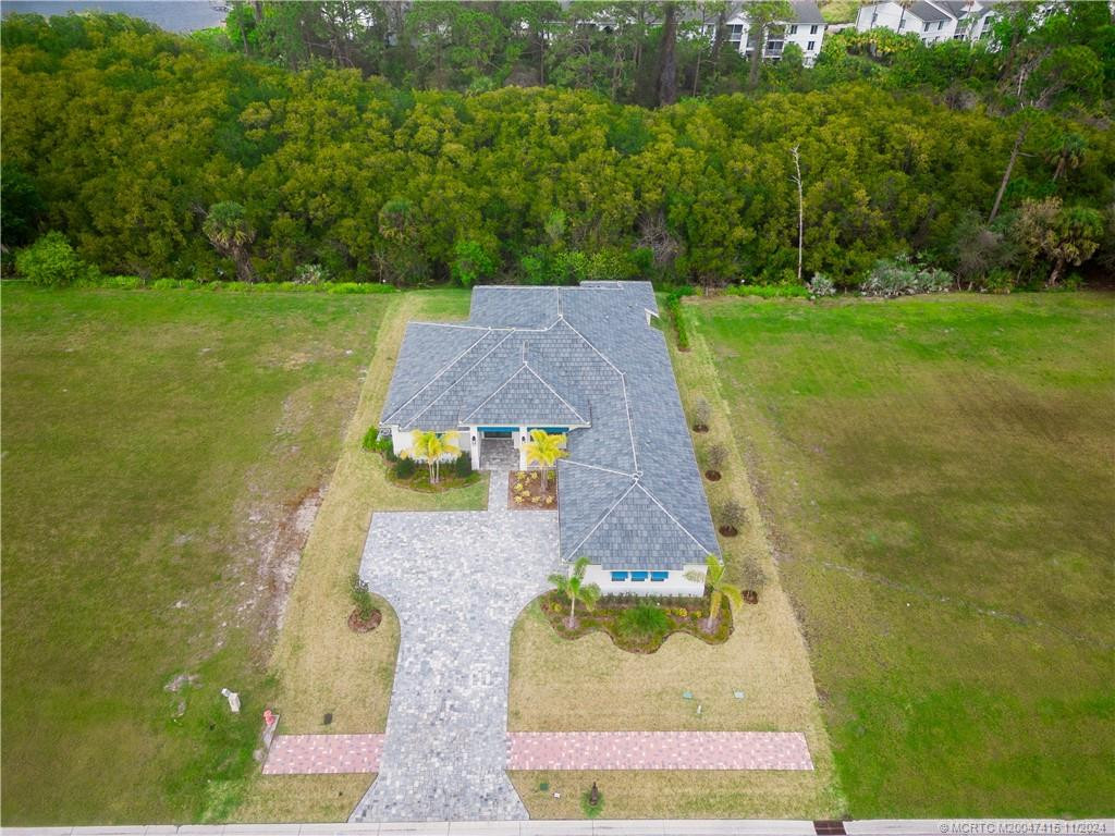 Photo 8 at 138 SE Via Lago Garda, Port St. Lucie