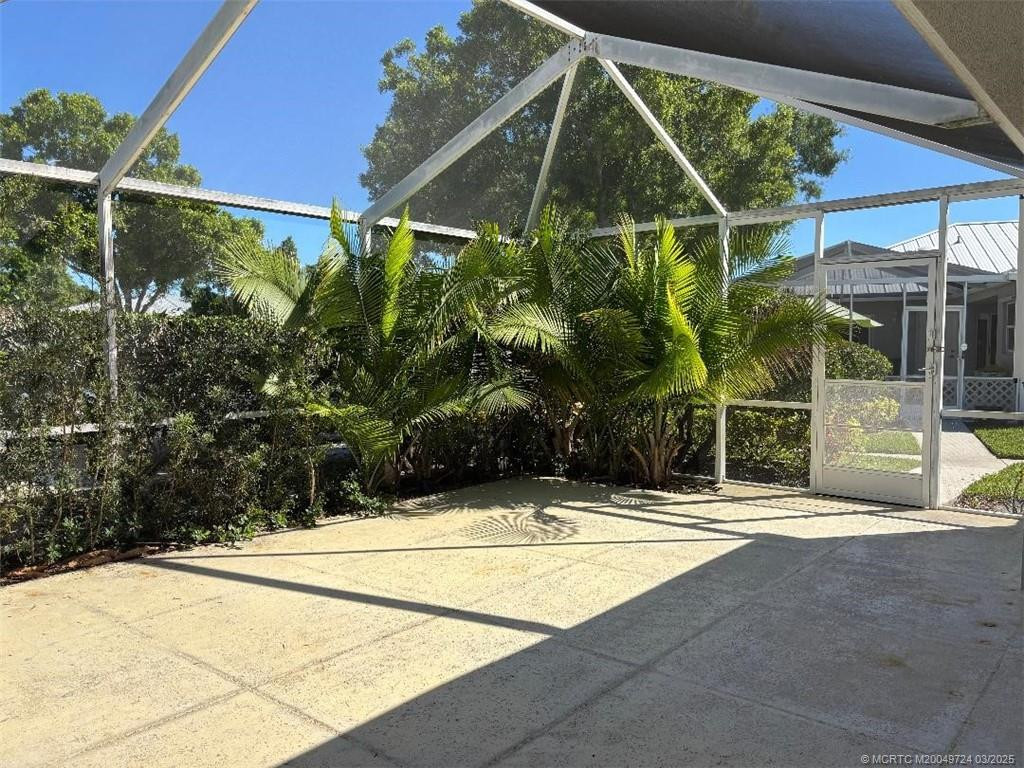 Private lanai