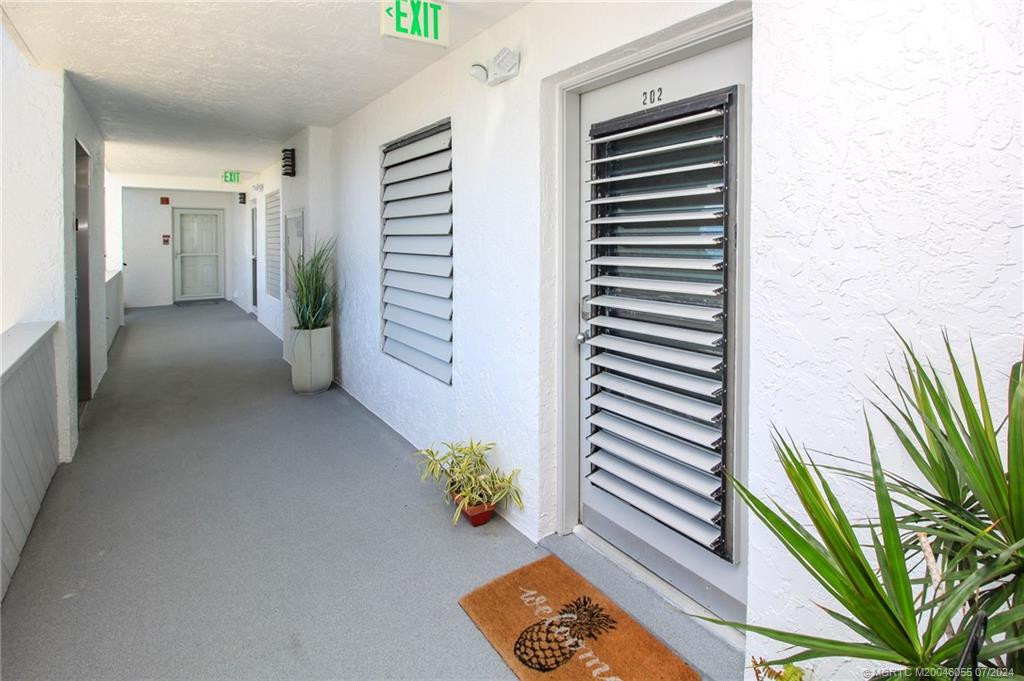 Photo 4 at 350 NE Edgewater Drive 202, Stuart