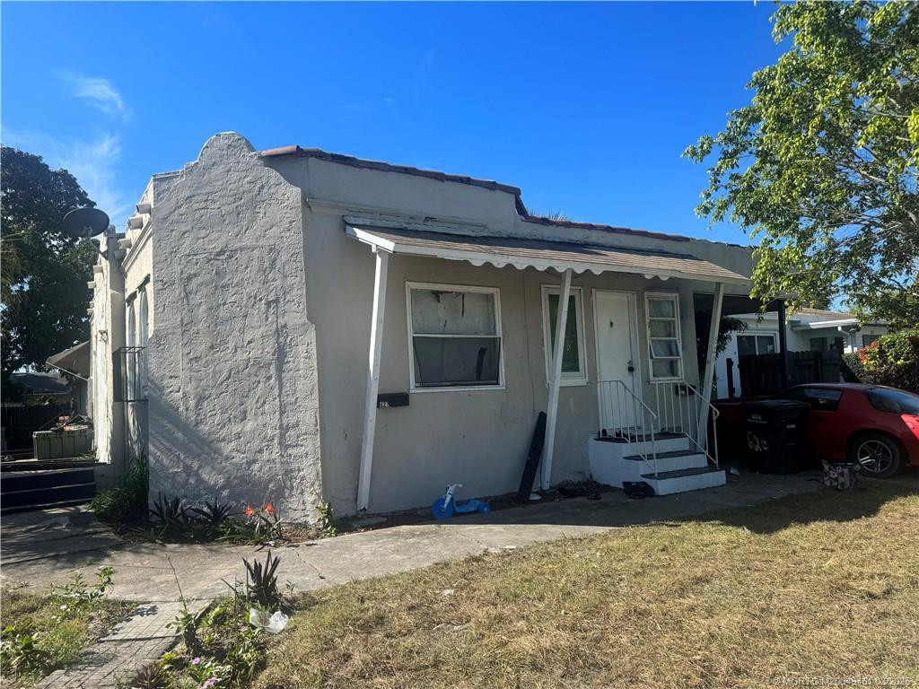 Photo 2 at 620 46th Street, West Palm Beach