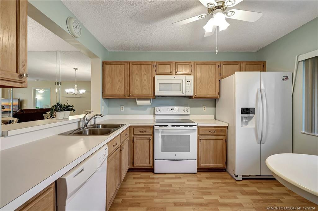 Many new appliances in the kitchen!