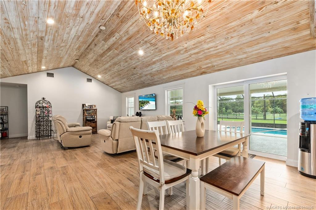 Living & Dining Area