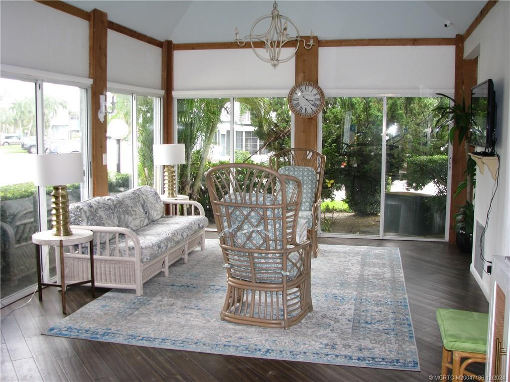 Clubhouse 1